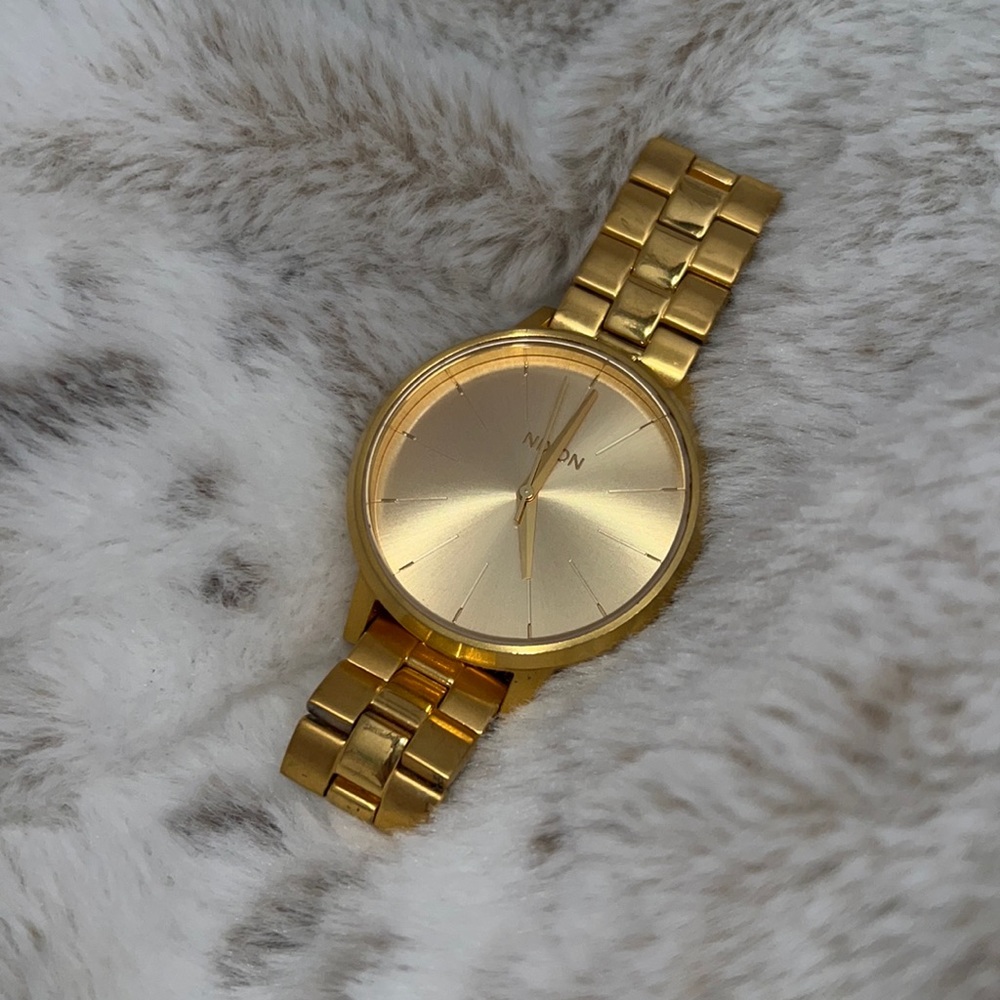 Nixon watch